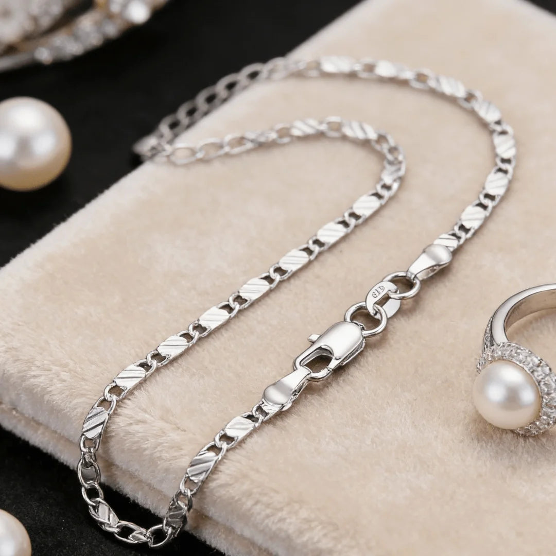Collar Hilo de Oro Minimal - detalle producto