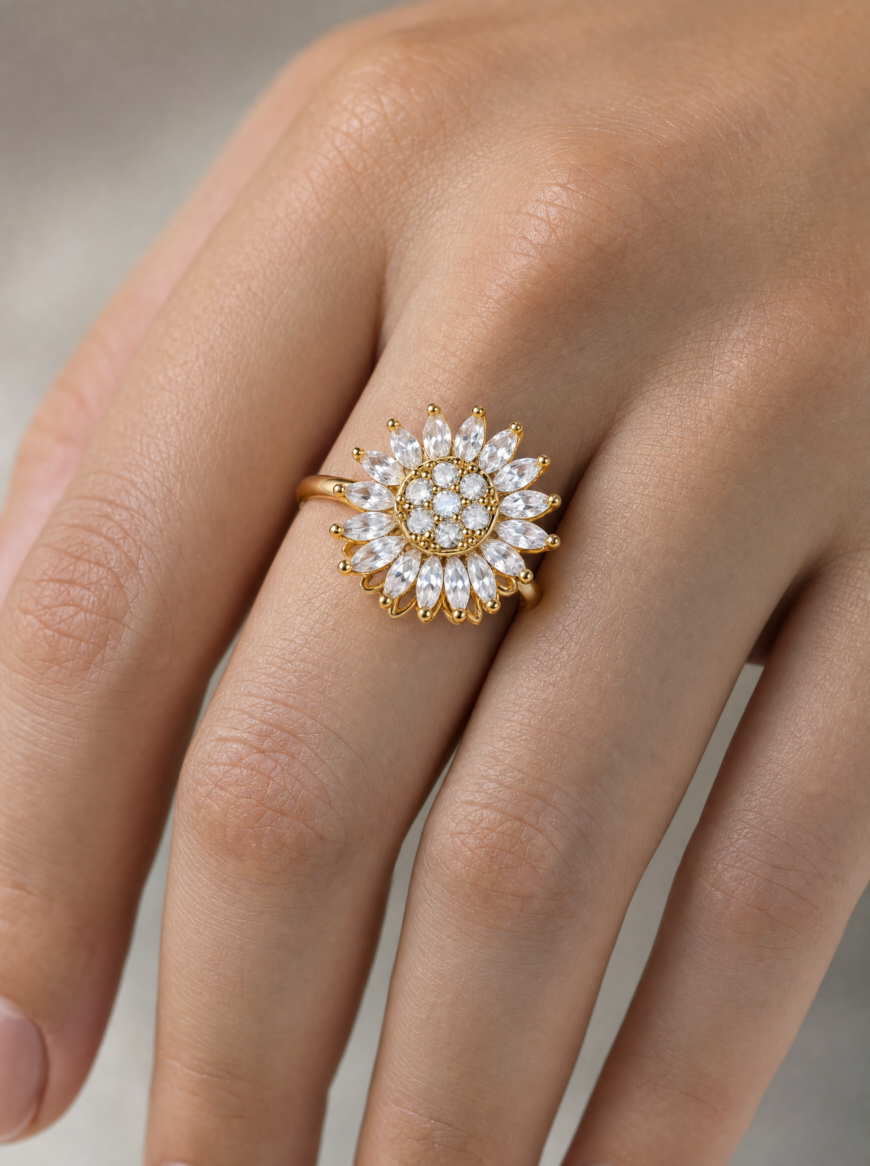 Serva Anillo - closeup