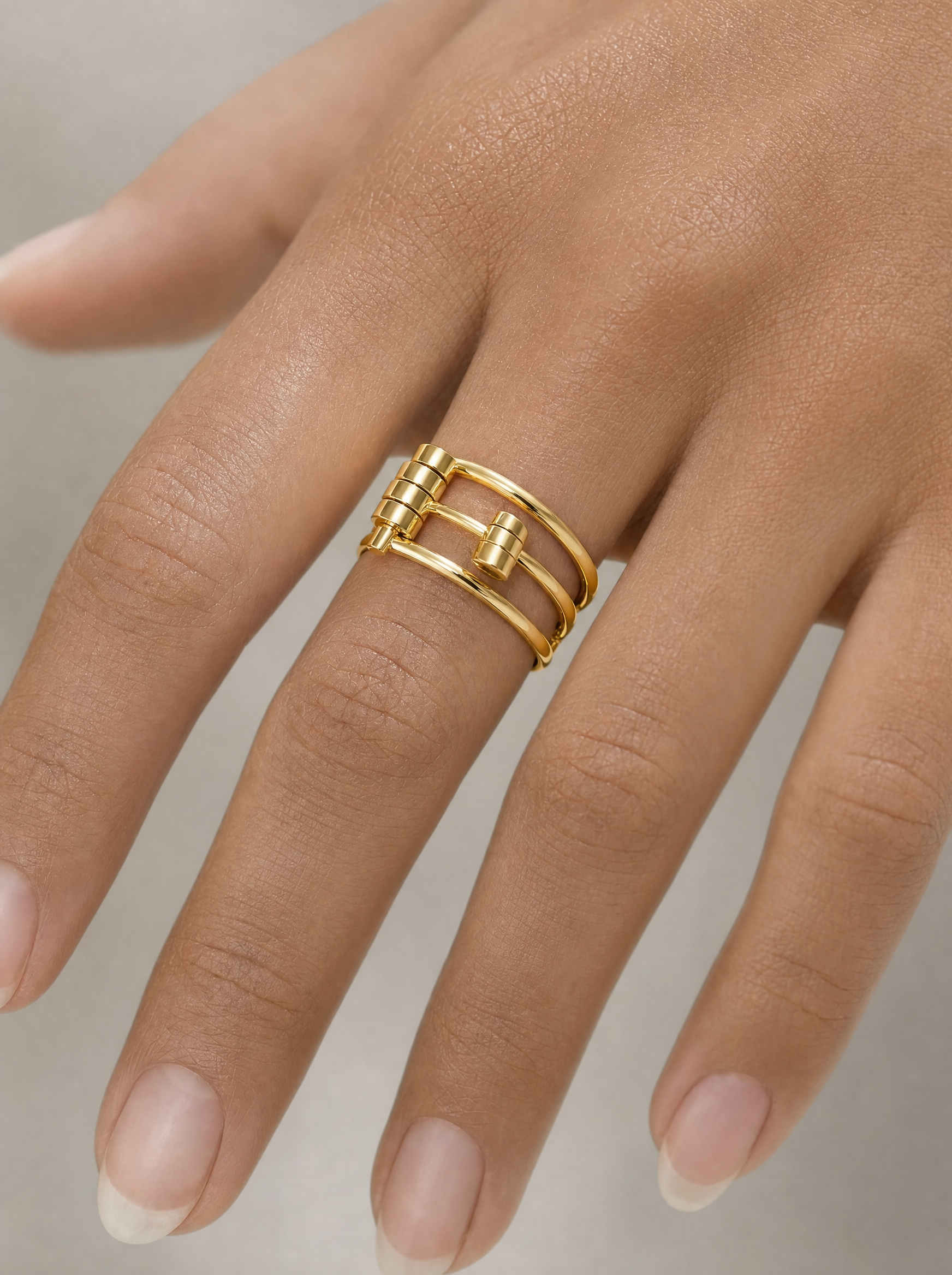 Doréa Anillo - closeup
