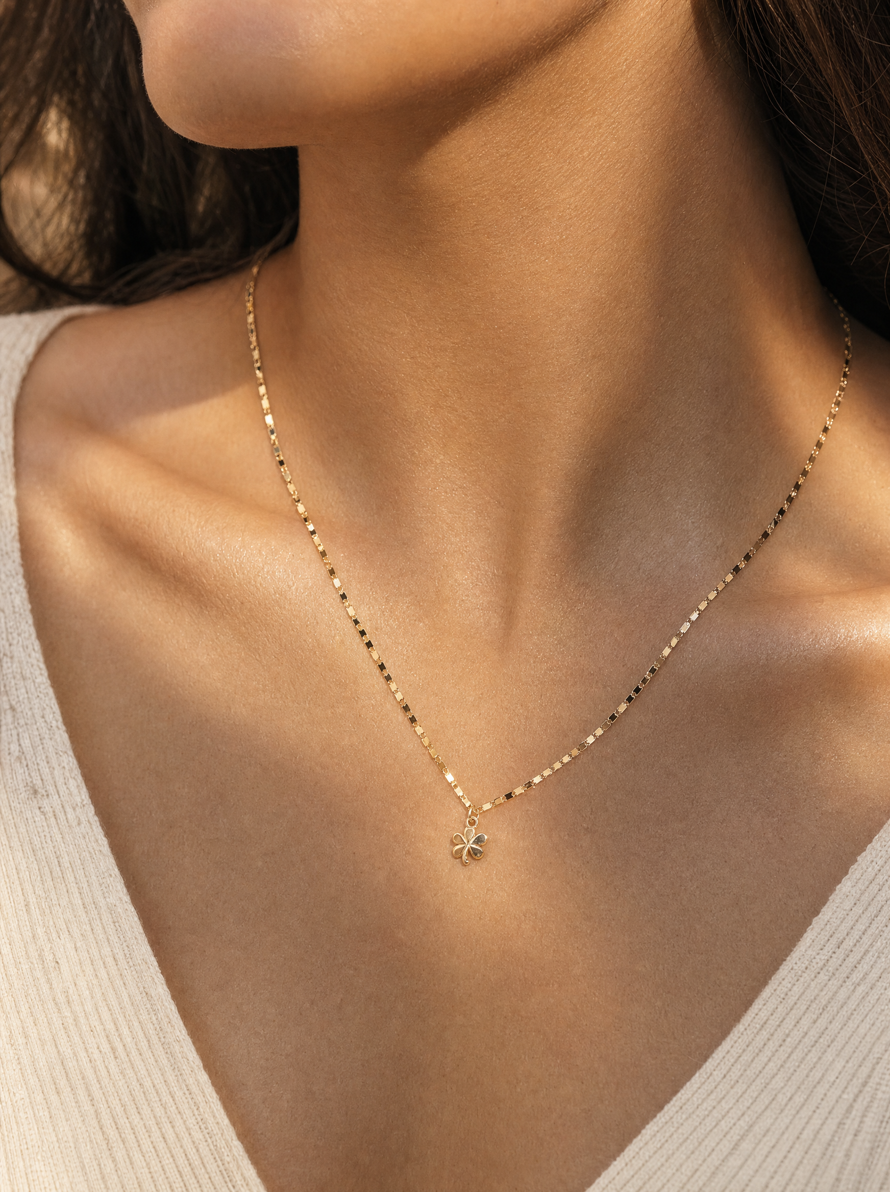 Collar Charm Delicado - Vellum