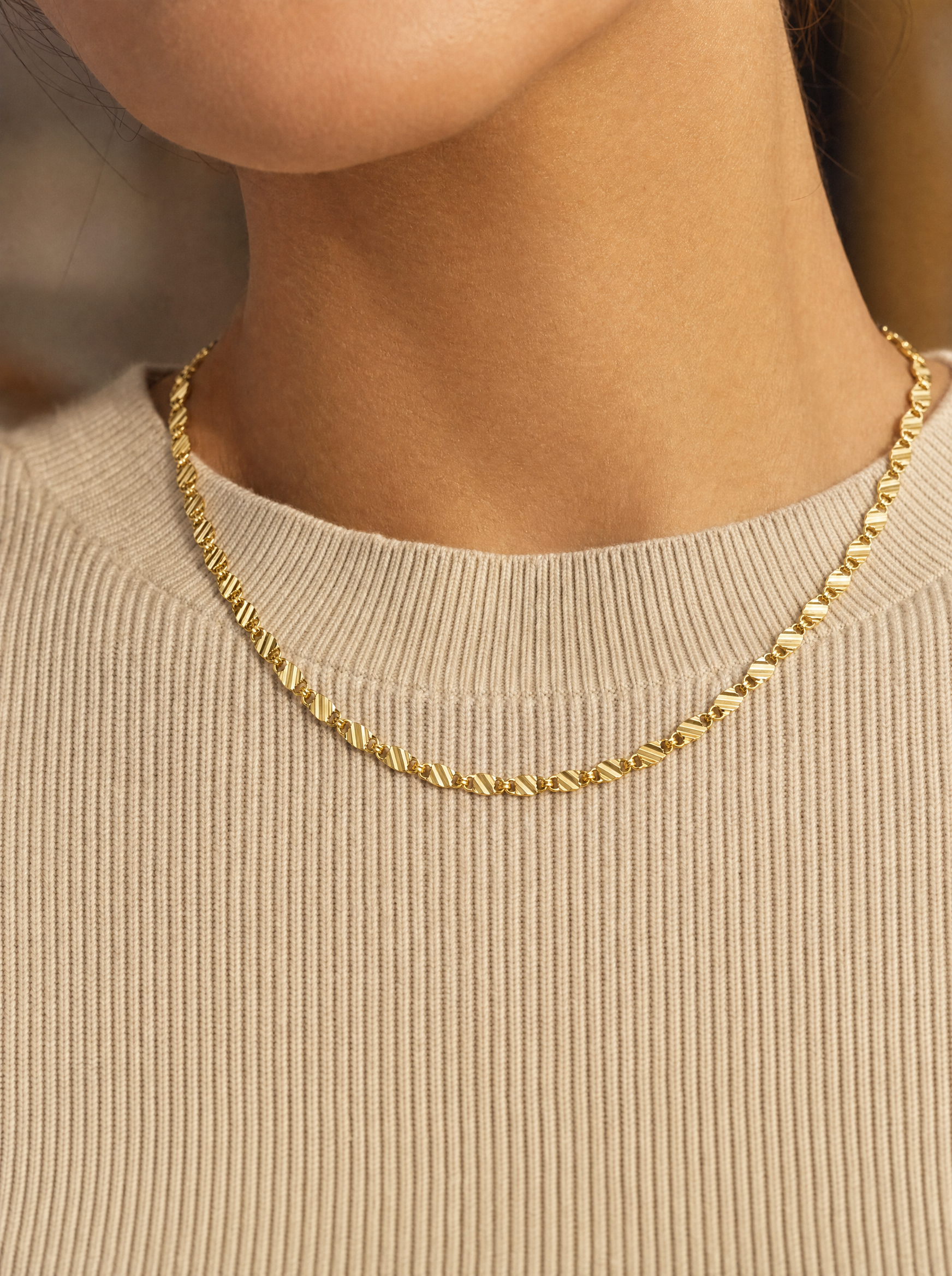 Collar Clavícula Plano - Vellum
